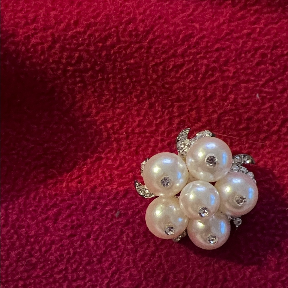 Pearl Cluster Brooch with Crystal Accents - White